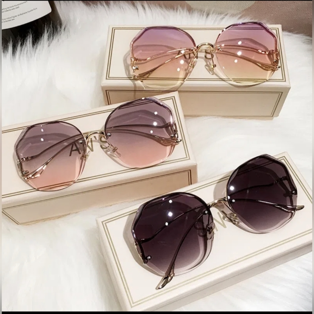 Women's Oversized Vintage Style Sunglasses